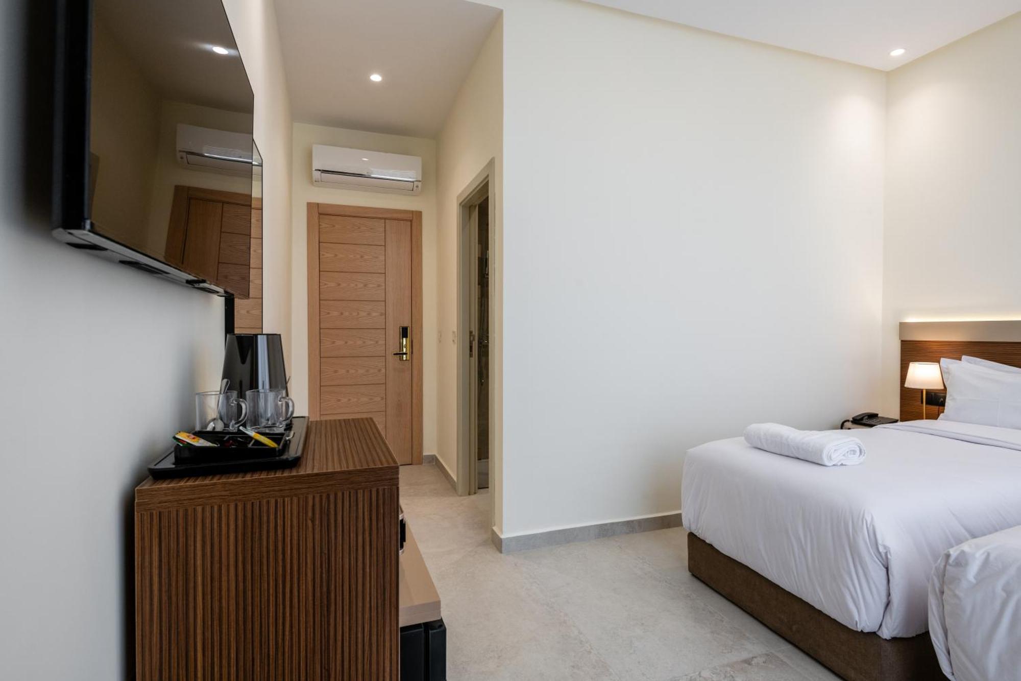 Hotel El Toro Tanger Екстериор снимка
