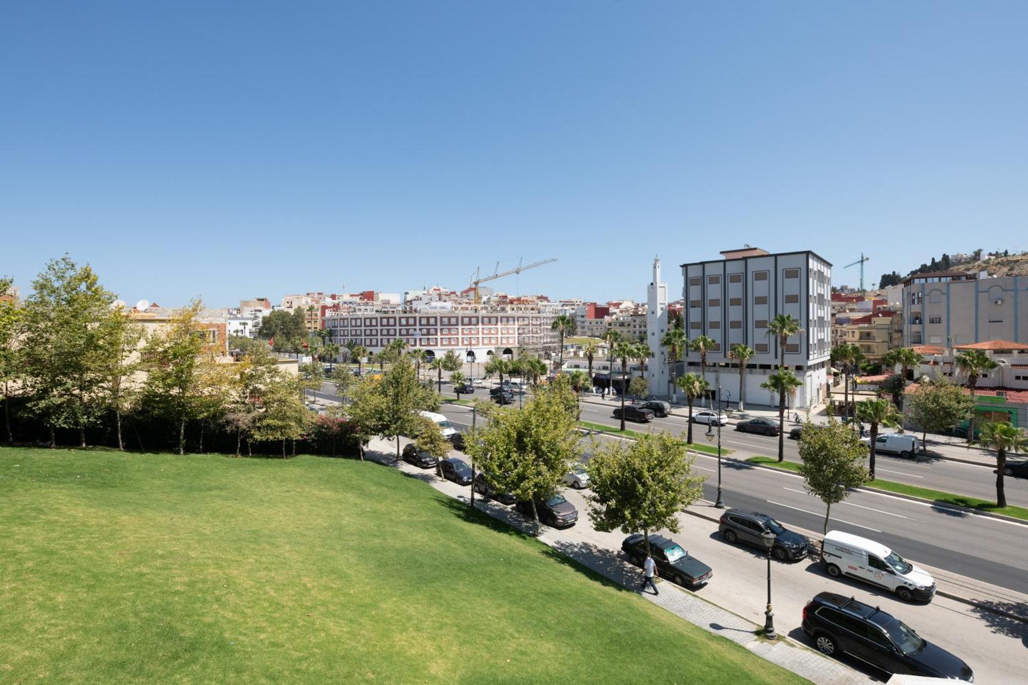 Hotel El Toro Tanger Екстериор снимка